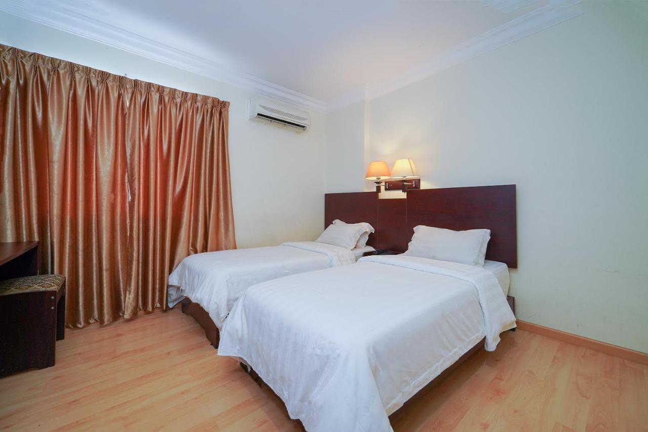 Capital O 89658 Bustani Hotel Jitra Exterior foto